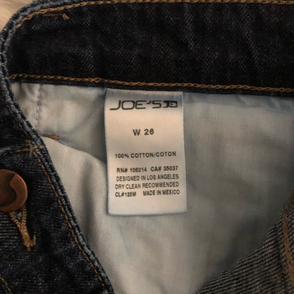 Joes Jeans distressed dark wash. Size 26 - Picture 4 of 5